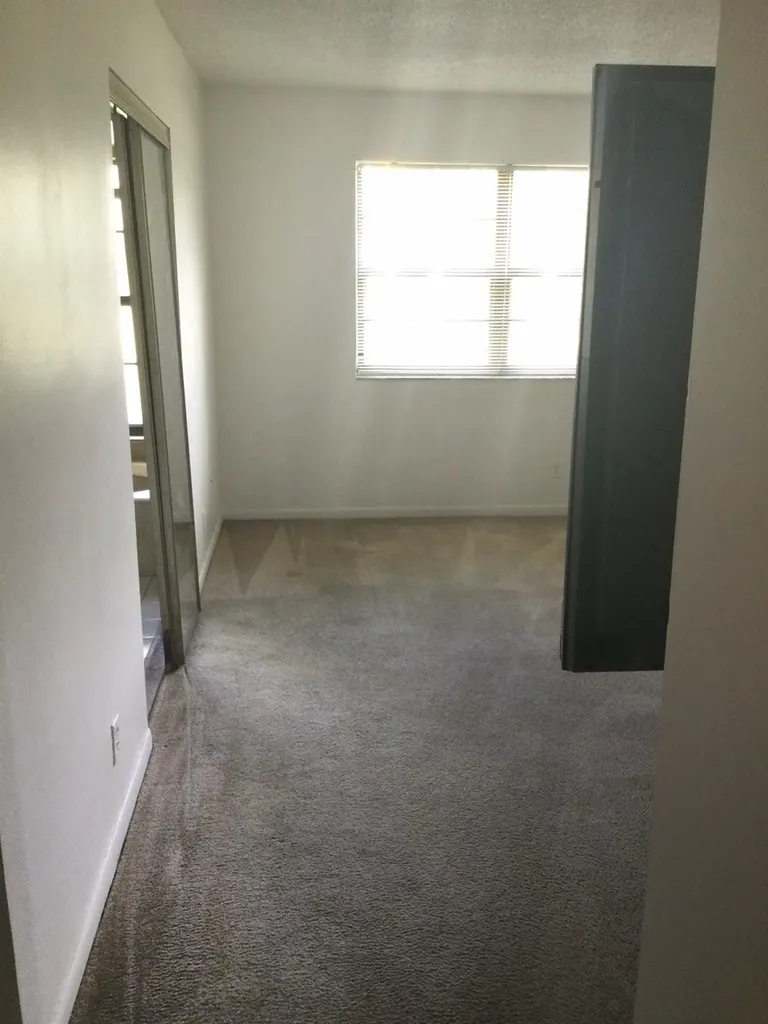 9233 SW 8th Street Boca Raton FL 33428