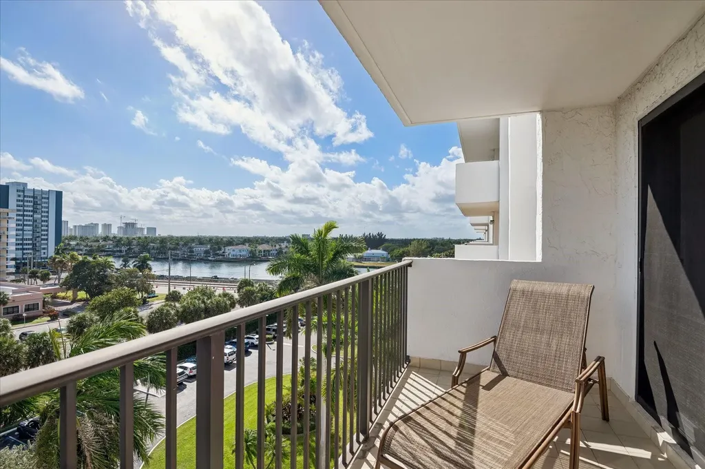 1201 S Ocean Hollywood FL 33019