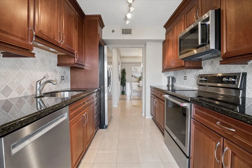 1201 S Ocean Hollywood FL 33019