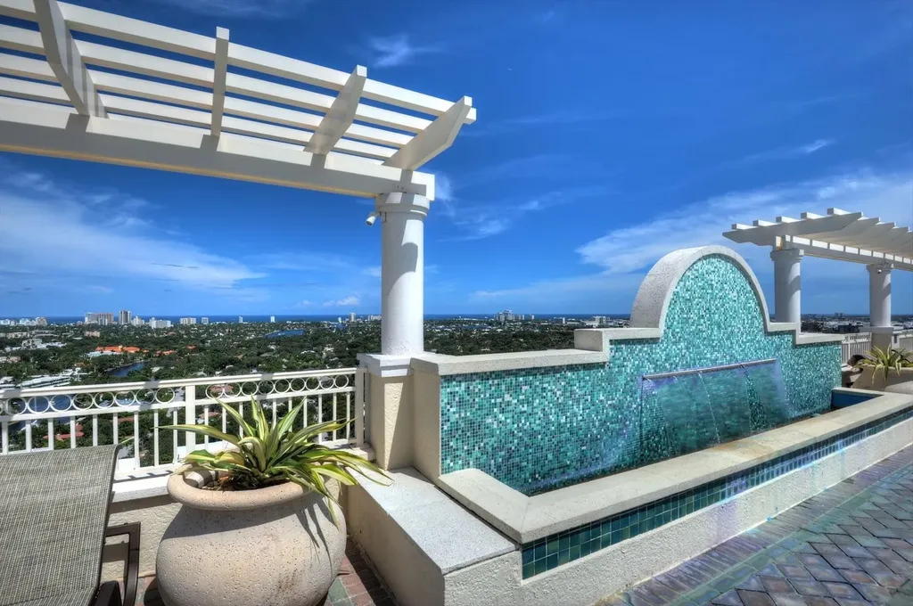 511 SE 5th Avenue Fort Lauderdale FL 33301