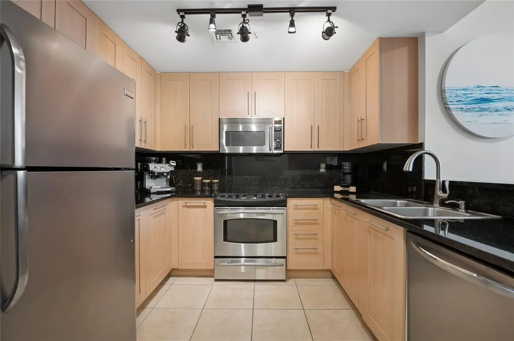 511 SE 5th Avenue Fort Lauderdale FL 33301