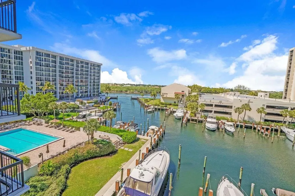 4748 S Ocean Boulevard Highland Beach FL 33487