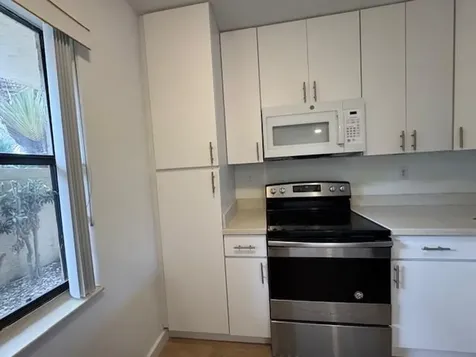 2900 NW 42 Coconut Creek FL 33066