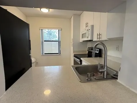 2900 NW 42 Coconut Creek FL 33066