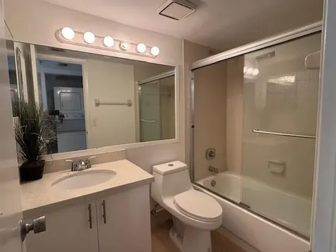 2900 NW 42 Coconut Creek FL 33066
