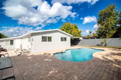 6540 Garfield Street Hollywood FL 33024