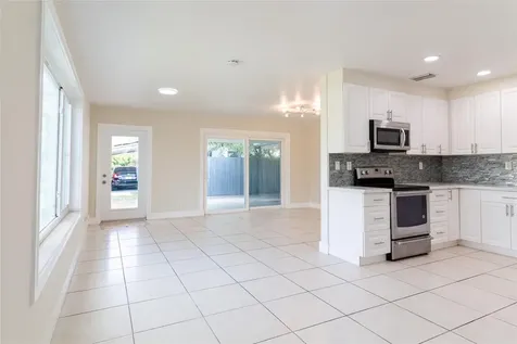 6540 Garfield Street Hollywood FL 33024