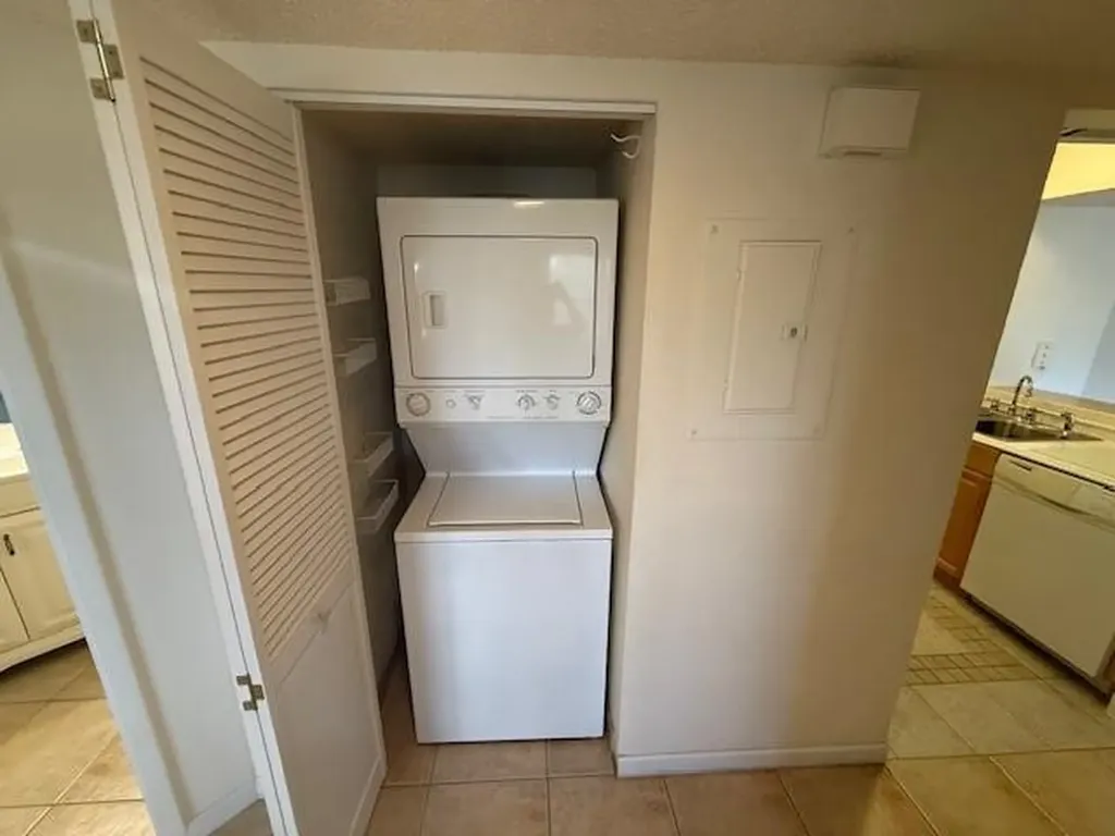 1500 SE Royal Green Circle Port St Lucie FL 34952