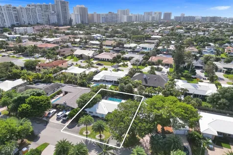260 Allenwood Drive Lauderdale By The Sea FL 33308