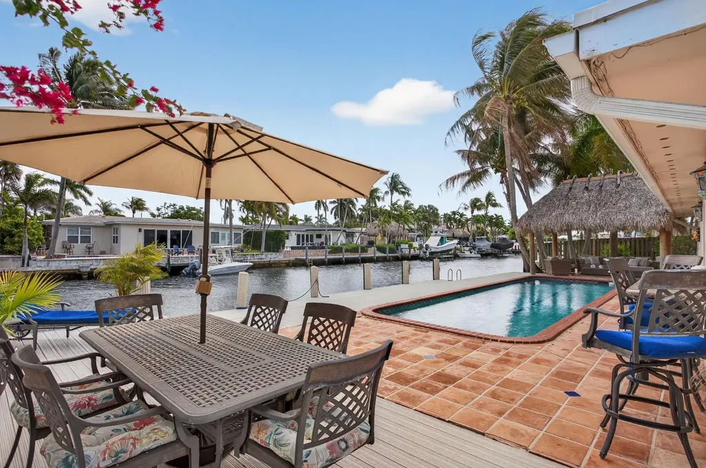 900 SE 3rd Terrace Pompano Beach FL 33060