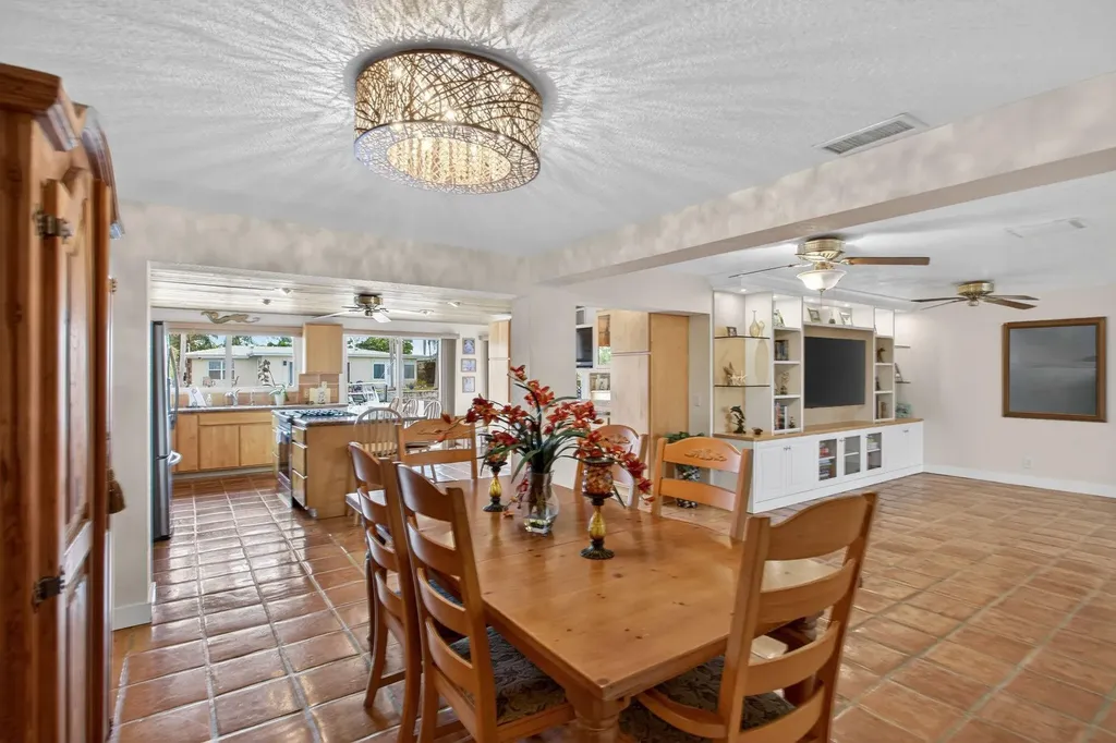 900 SE 3rd Terrace Pompano Beach FL 33060