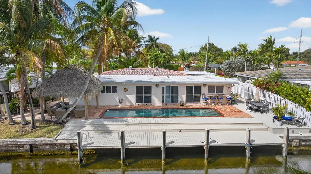 900 SE 3rd Terrace Pompano Beach FL 33060