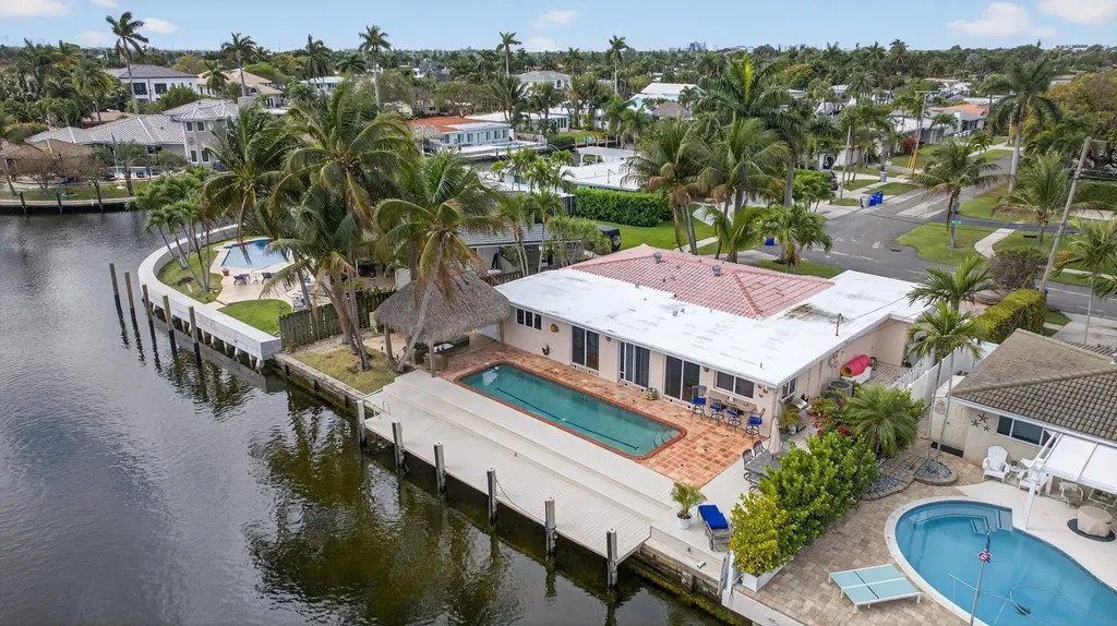 900 SE 3rd Terrace Pompano Beach FL 33060