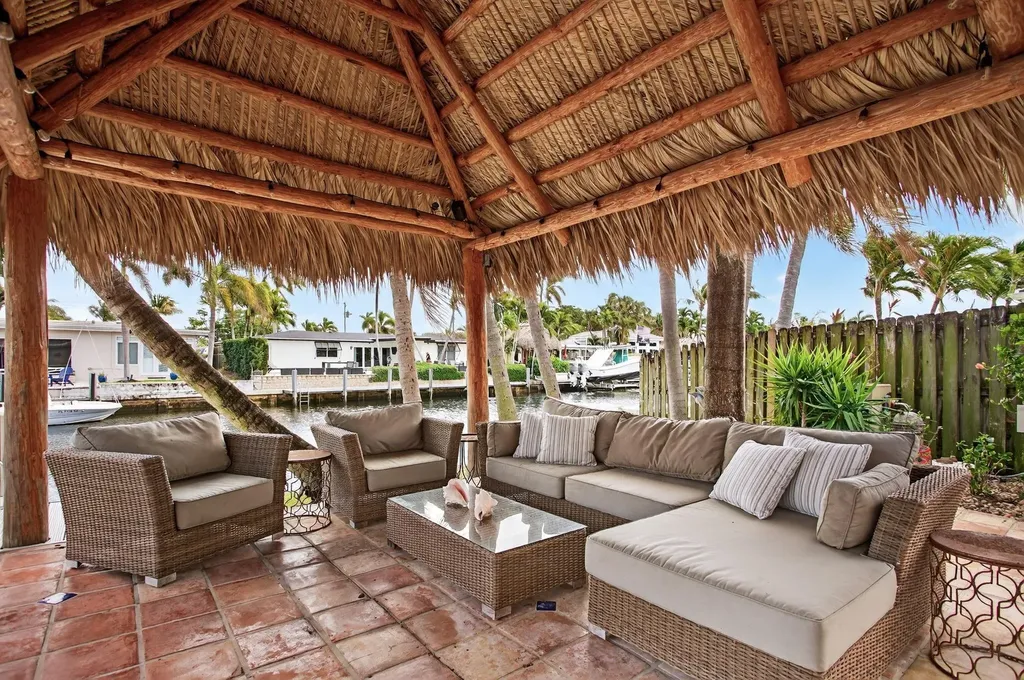 900 SE 3rd Terrace Pompano Beach FL 33060