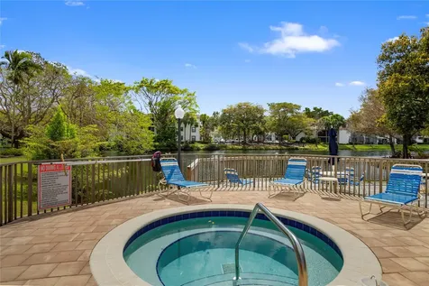 8164 NW 17th Manor Plantation FL 33322