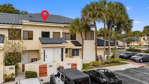 8164 NW 17th Manor Plantation FL 33322