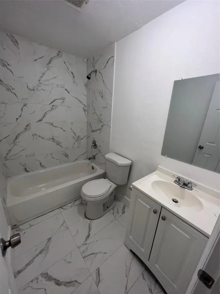 246 NW 14th Street Pompano Beach FL 33060
