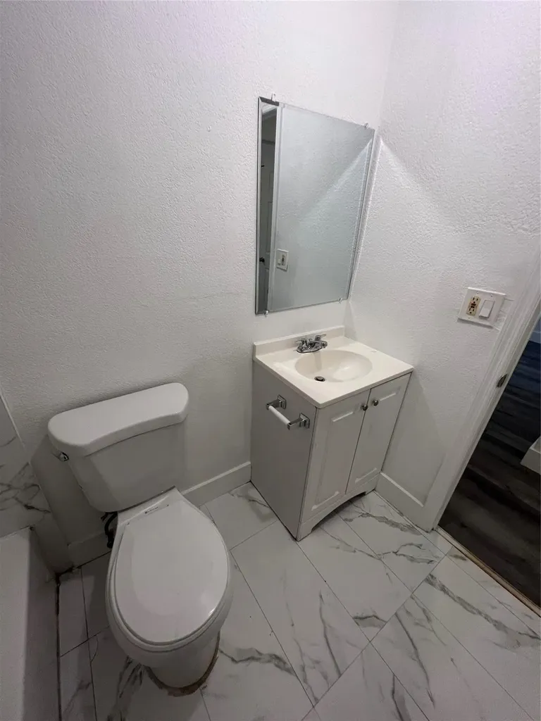 246 NW 14th Street Pompano Beach FL 33060