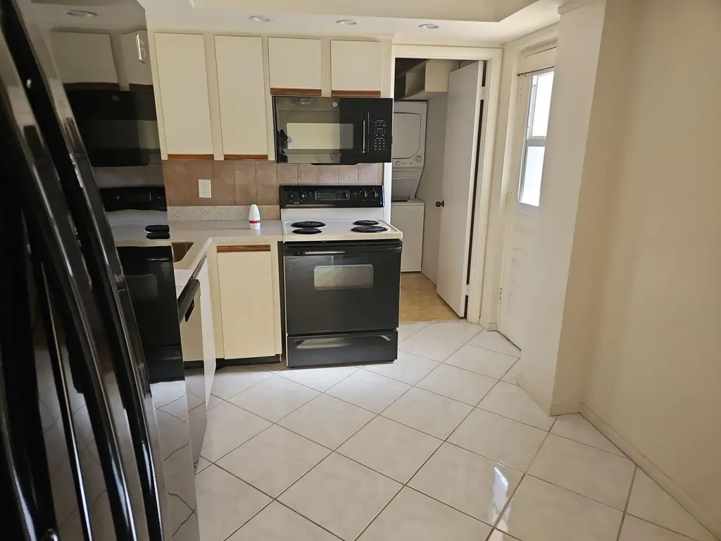 5201 NW 2nd Avenue Boca Raton FL 33487