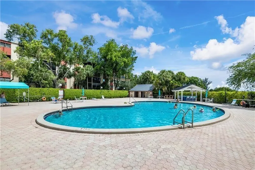 2200 S Cypress Bend Drive Pompano Beach FL 33069