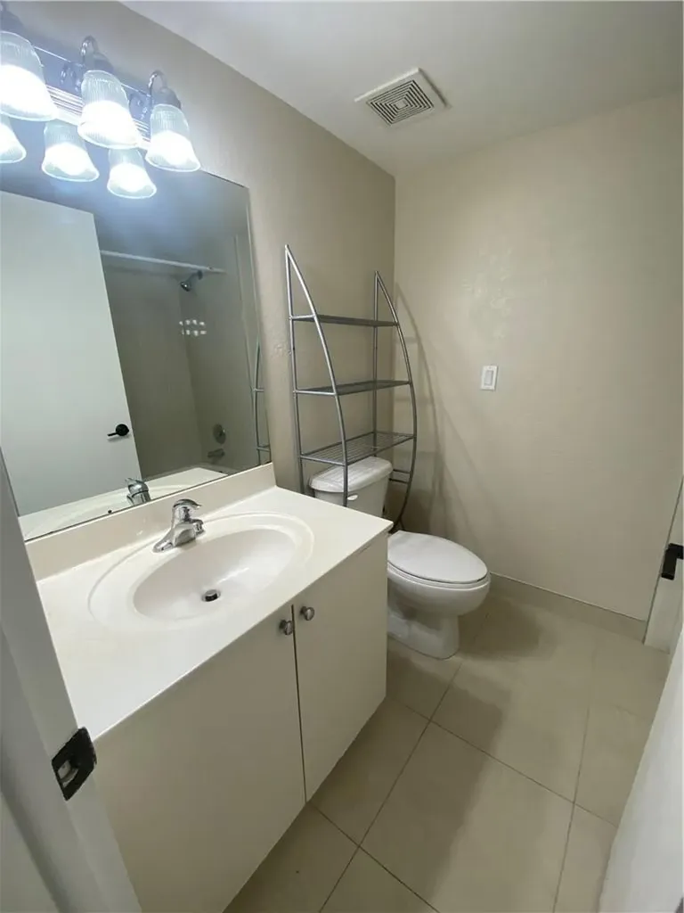 4235 N University Drive Sunrise FL 33351