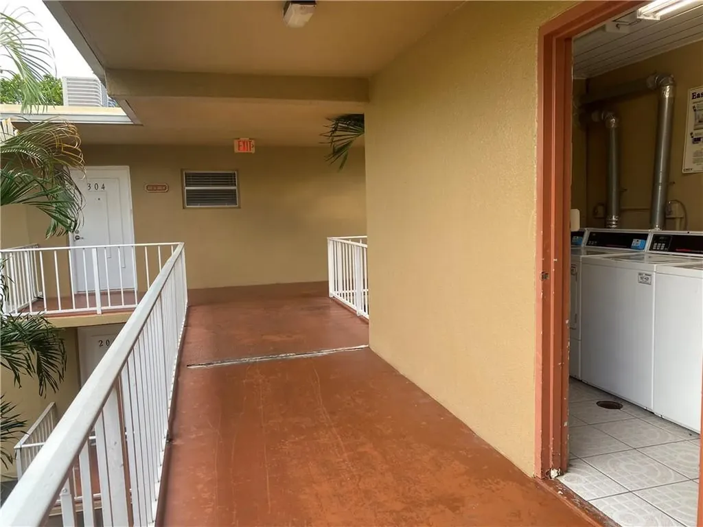 4235 N University Drive Sunrise FL 33351