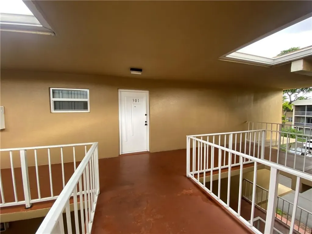 4235 N University Drive Sunrise FL 33351