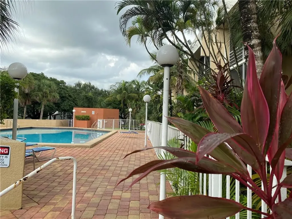 4235 N University Drive Sunrise FL 33351