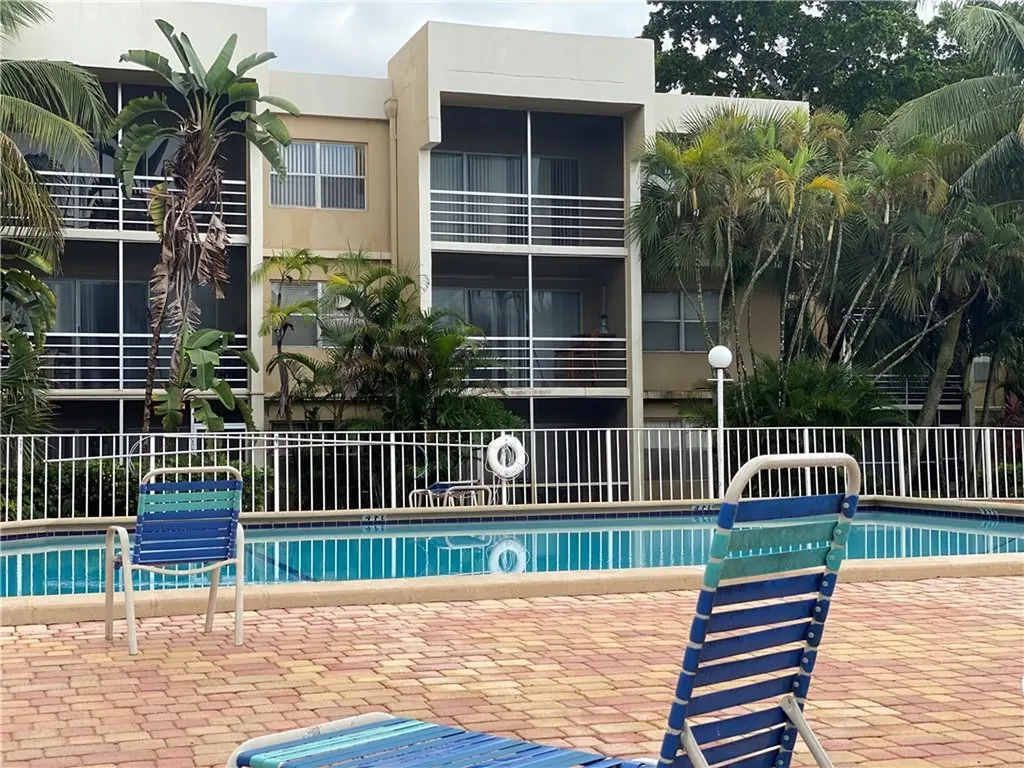 4235 N University Drive Sunrise FL 33351