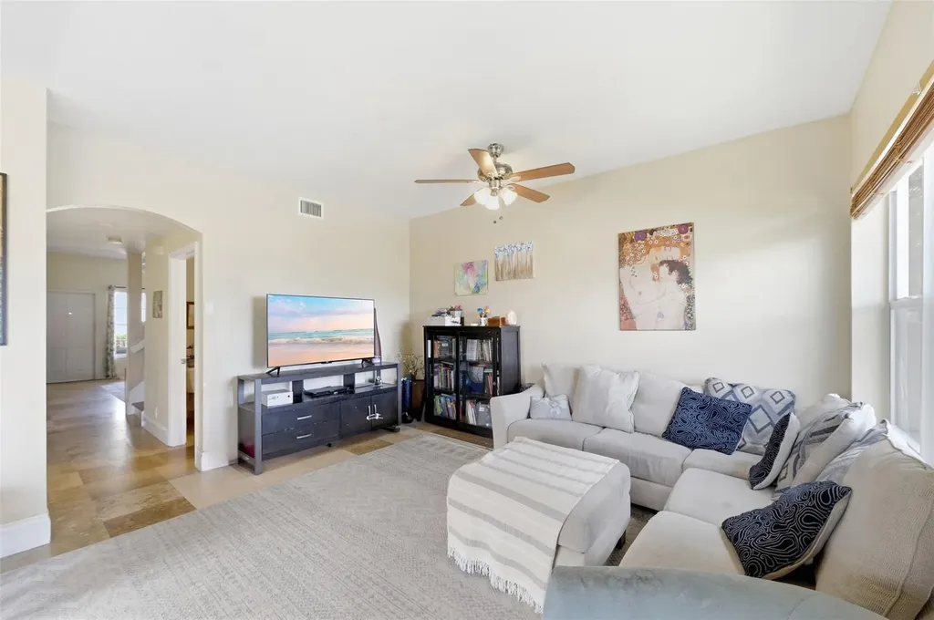 5630 NW 106 Avenue Coral Springs FL 33076