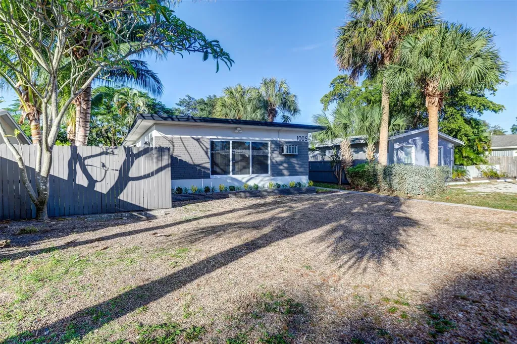 1005 NE 17th Court Fort Lauderdale FL 33305