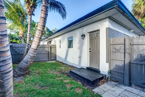 1005 NE 17th Court Fort Lauderdale FL 33305