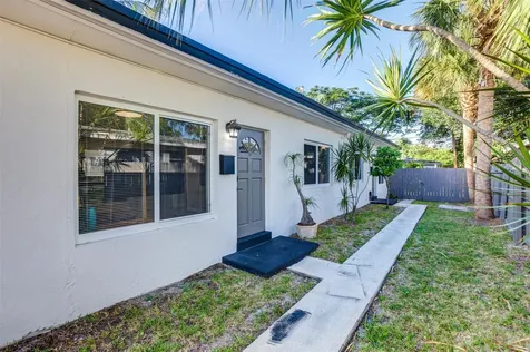 1005 NE 17th Court Fort Lauderdale FL 33305