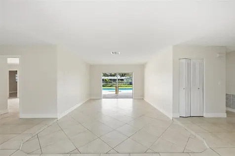 1430 NW 73 Avenue Plantation FL 33313