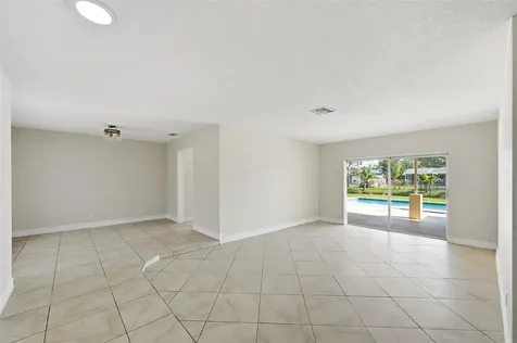 1430 NW 73 Avenue Plantation FL 33313