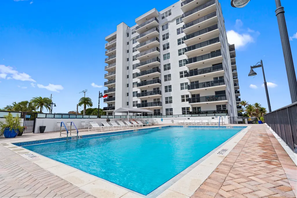 5100 Dupont Boulevard Fort Lauderdale FL 33308
