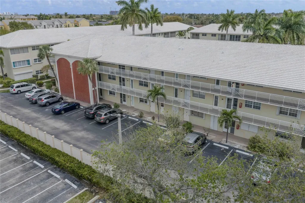 1951 NE 39th Street Lighthouse Point FL 33064