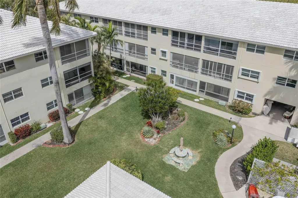 1951 NE 39th Street Lighthouse Point FL 33064
