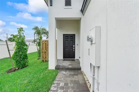 4973 Oakmont Drive Dania Beach FL 33312