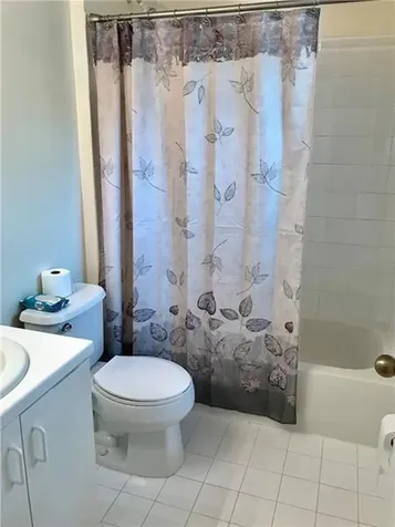 5870 S Golden Beauty Lane Tamarac FL 33321