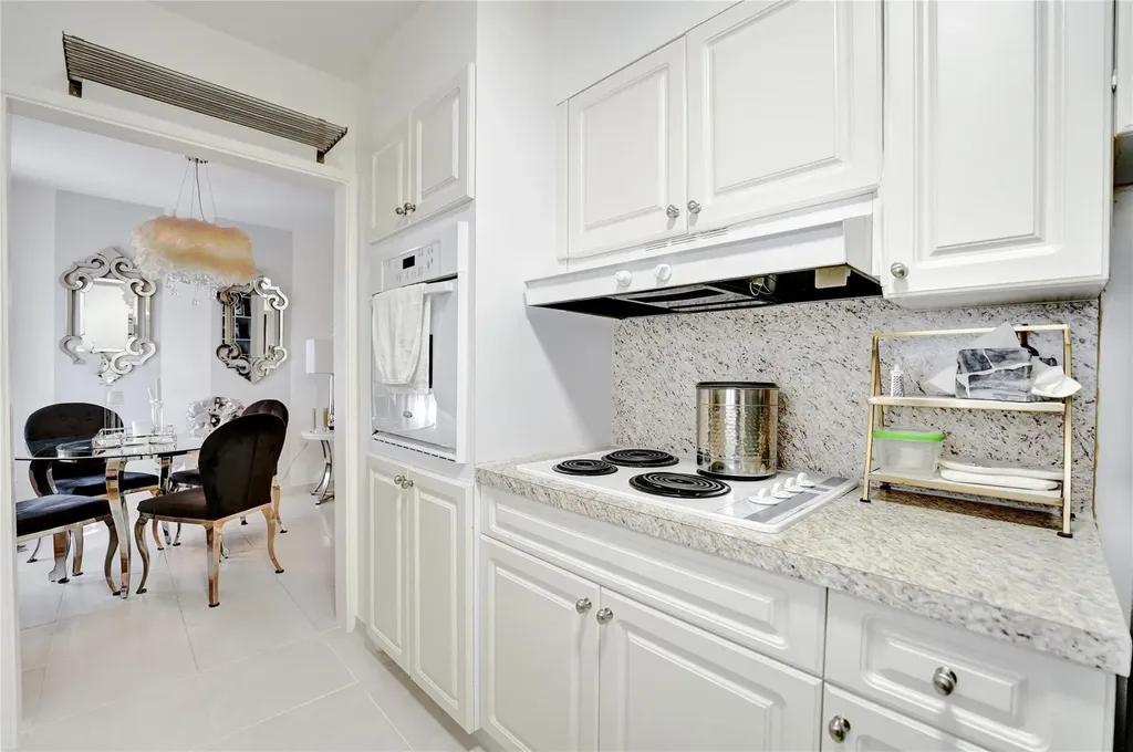 2732 NE 32 Street Fort Lauderdale FL 33306
