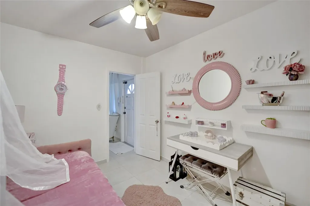 2732 NE 32 Street Fort Lauderdale FL 33306