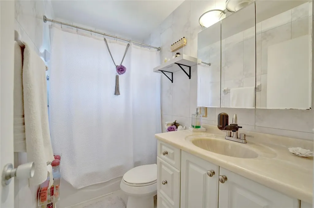 2732 NE 32 Street Fort Lauderdale FL 33306