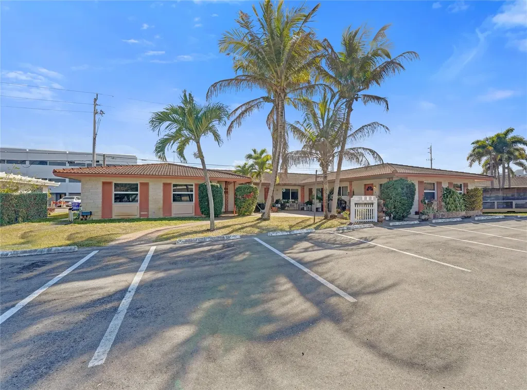 2732 NE 32 Street Fort Lauderdale FL 33306