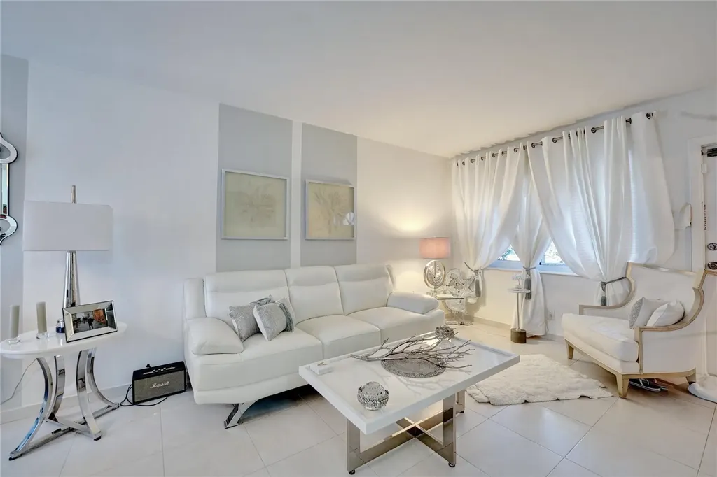 2732 NE 32 Street Fort Lauderdale FL 33306