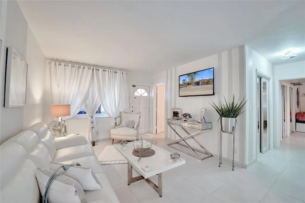 2732 NE 32 Street Fort Lauderdale FL 33306