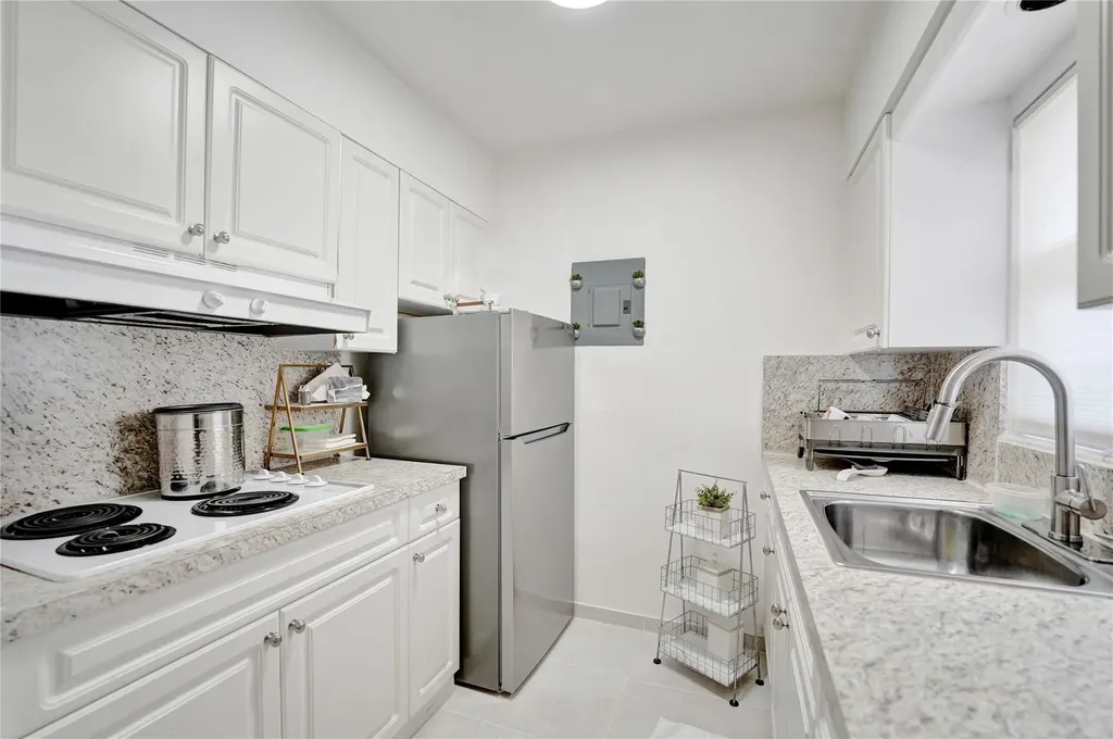 2732 NE 32 Street Fort Lauderdale FL 33306