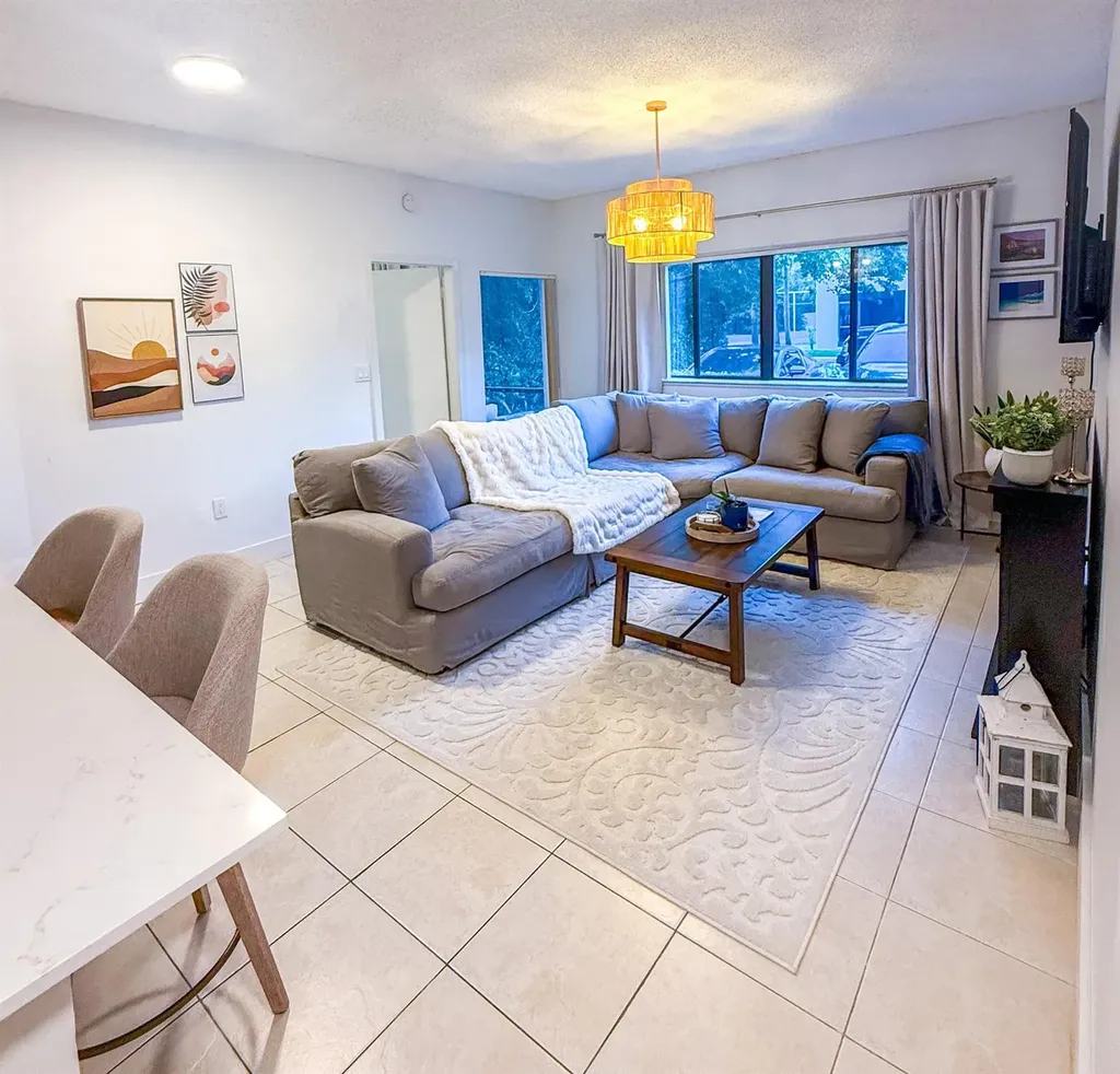2445 SW 18th Terrace Fort Lauderdale FL 33315