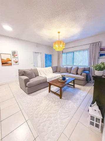 2445 SW 18th Terrace Fort Lauderdale FL 33315
