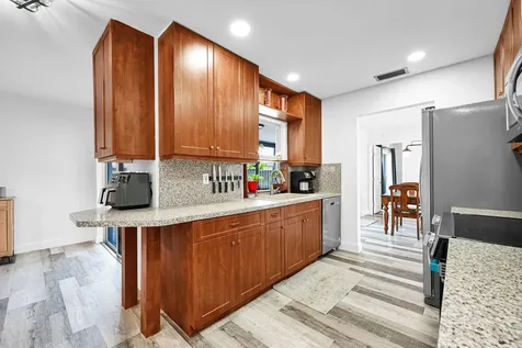 9921 NW 38th Street Coral Springs FL 33065